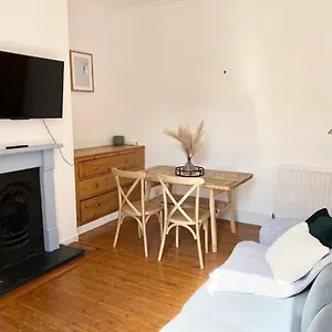 https://50-biddlestone-road-heaton.hotels-newcastle-upon-tyne.com